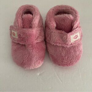 Bixbee Size 2/3 Pink Fuzzy Baby Booties slippers NWOT